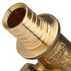 Угольник переходник Италия SFA-0006-001612 с внутренней резьбой 16xG 1/2